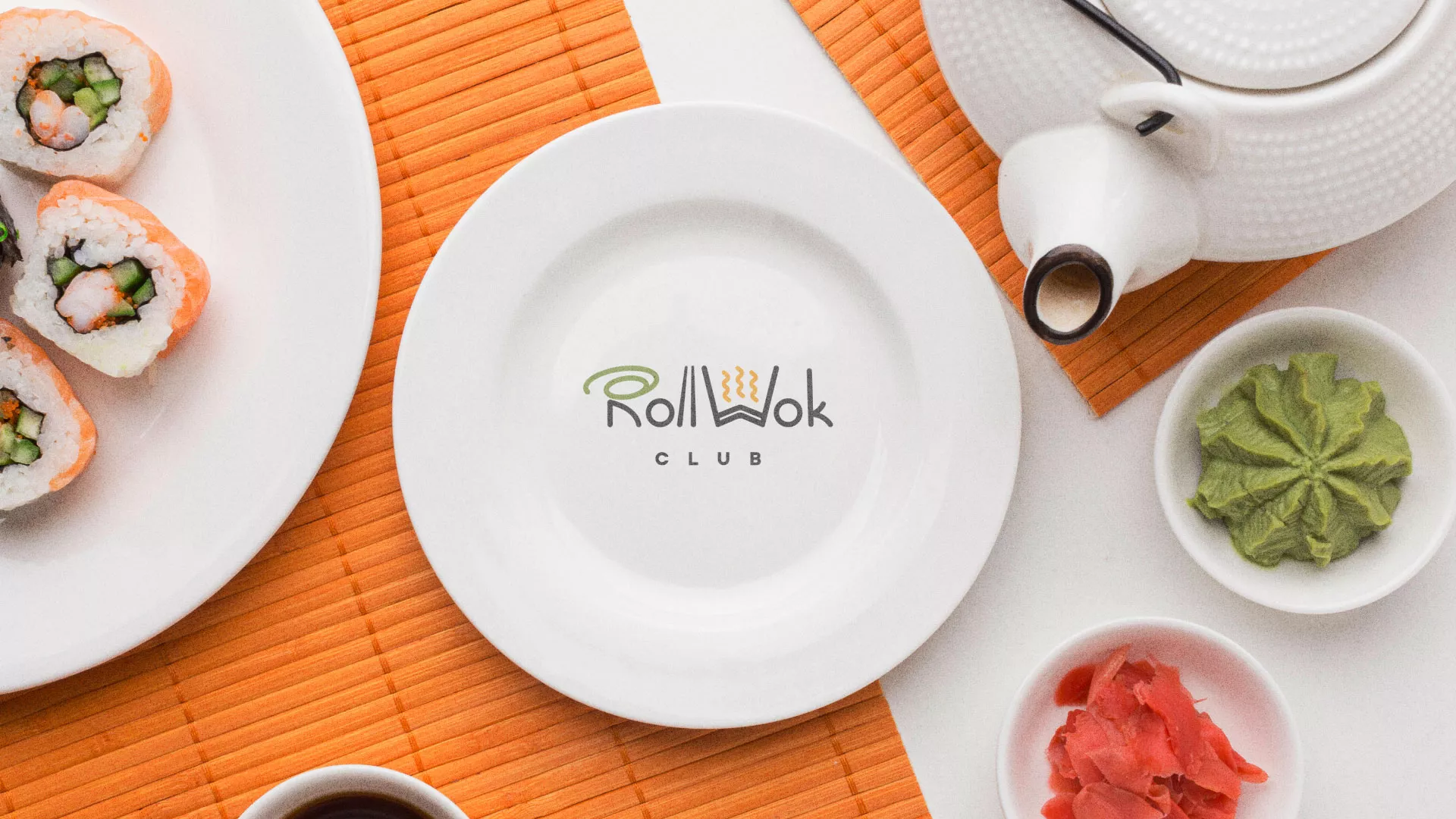 Разработка логотипа и фирменного стиля суши-бара «Roll Wok Club» в Благодарном